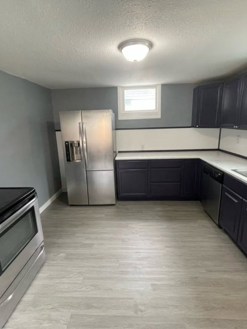$1750 | 99201 [Lease\Rent] 2 Beds 1 Bath House - Picture 4 of 9